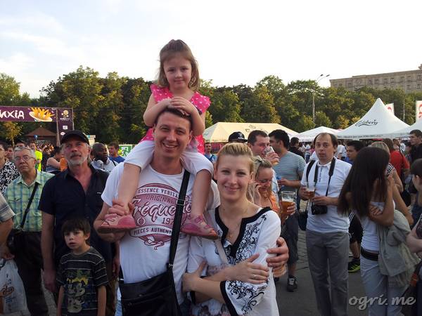 FamilyFans.jpg