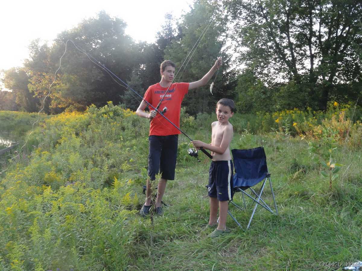 fishing-with-kids-again.jpg