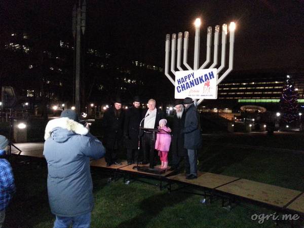 rob-ford-at-chanukah.jpg